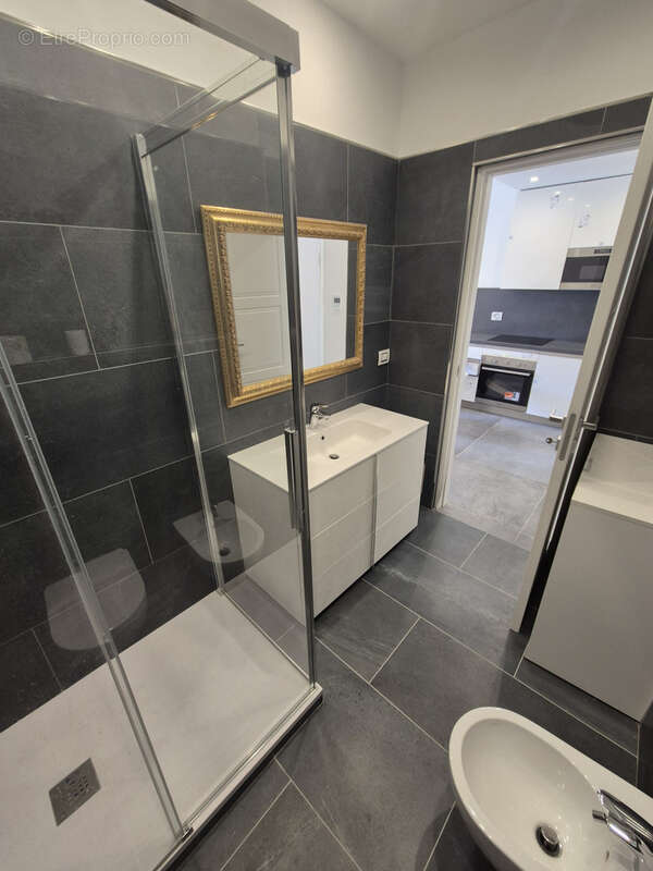 Appartement à ROQUEBRUNE-CAP-MARTIN