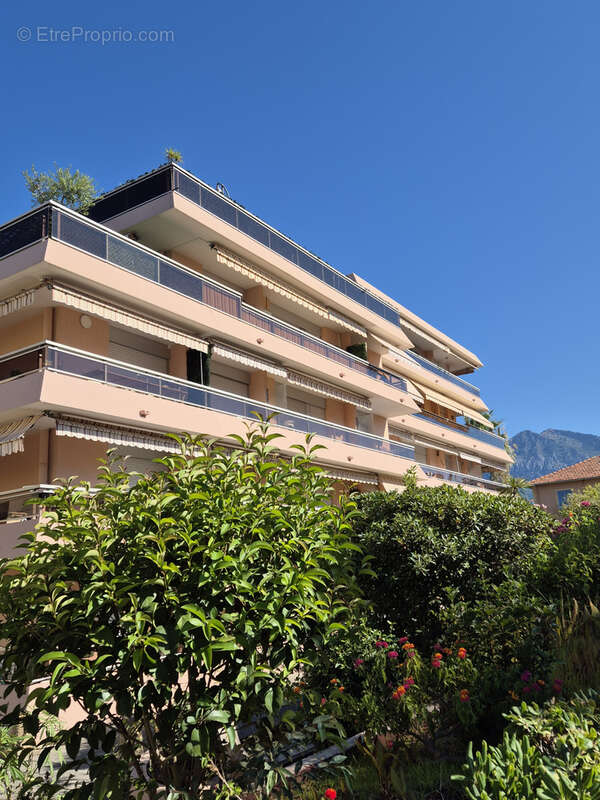Appartement à ROQUEBRUNE-CAP-MARTIN