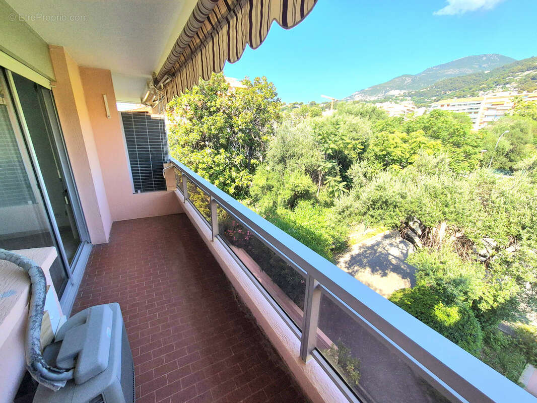 Appartement à ROQUEBRUNE-CAP-MARTIN