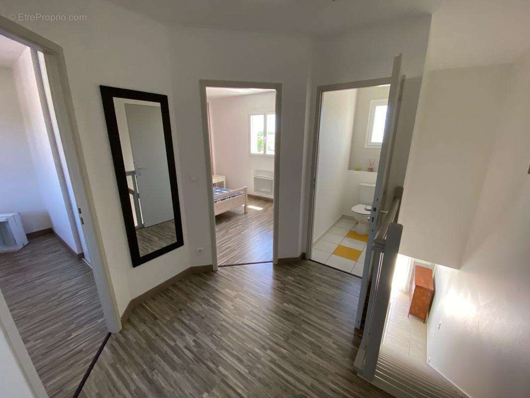 Maison à LES MATHES