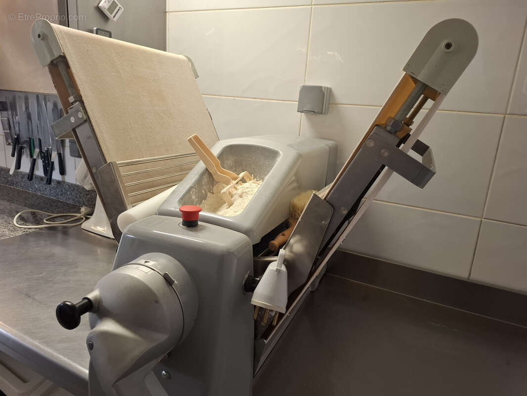 Commerce à SAINT-JEAN-PIED-DE-PORT