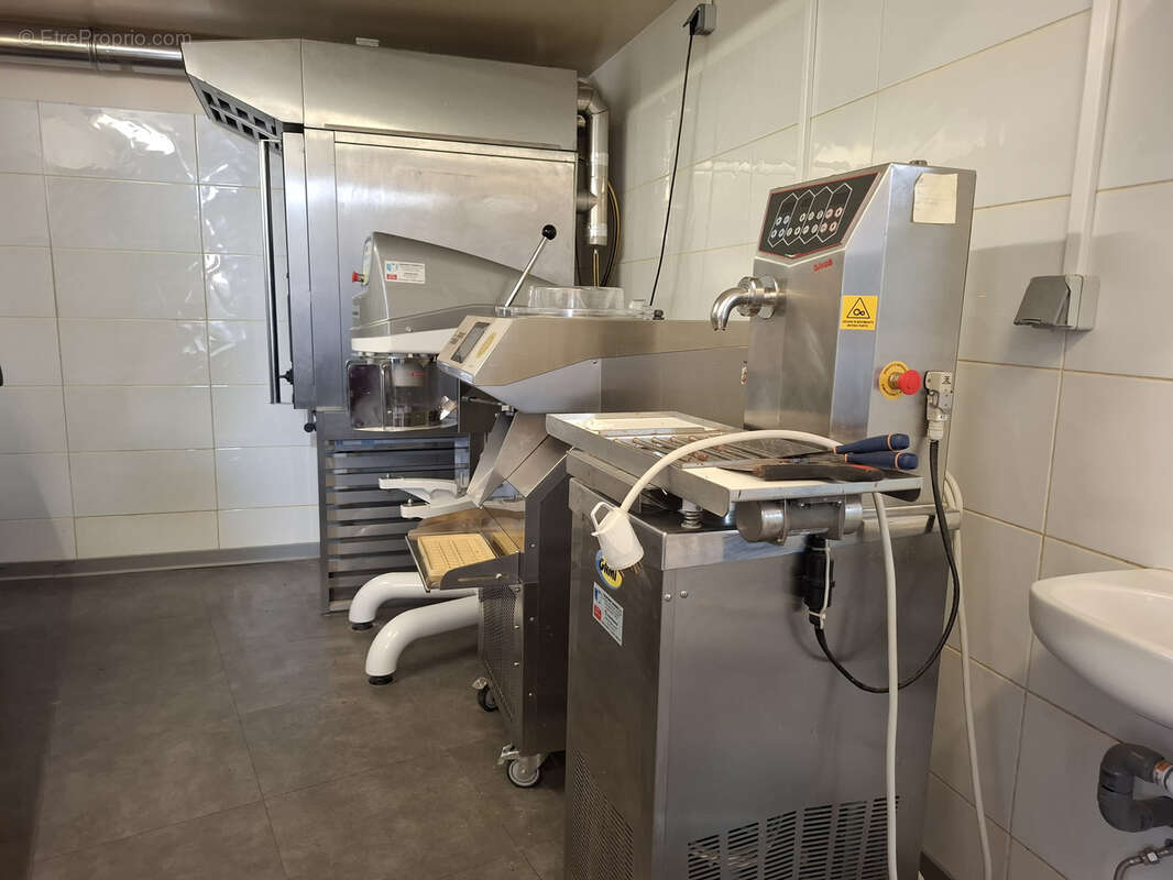 Commerce à SAINT-JEAN-PIED-DE-PORT