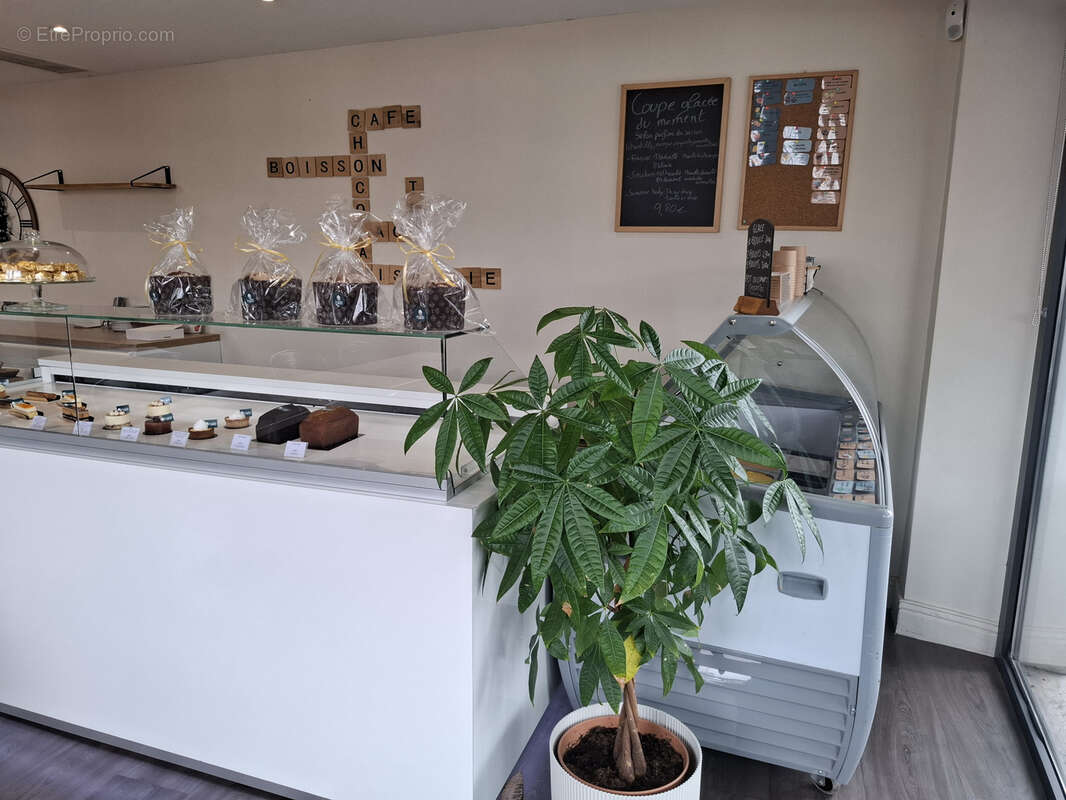 Commerce à SAINT-JEAN-PIED-DE-PORT