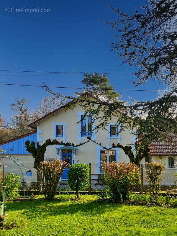 Maison à ANNESSE-ET-BEAULIEU