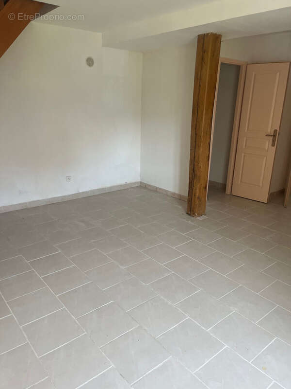 Appartement à REMONCOURT