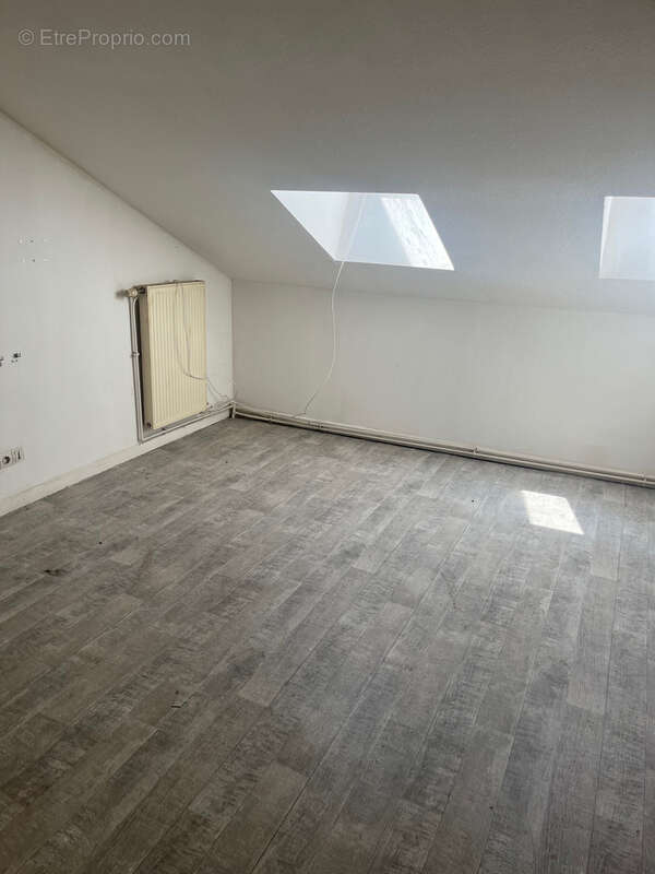 Appartement à REMONCOURT