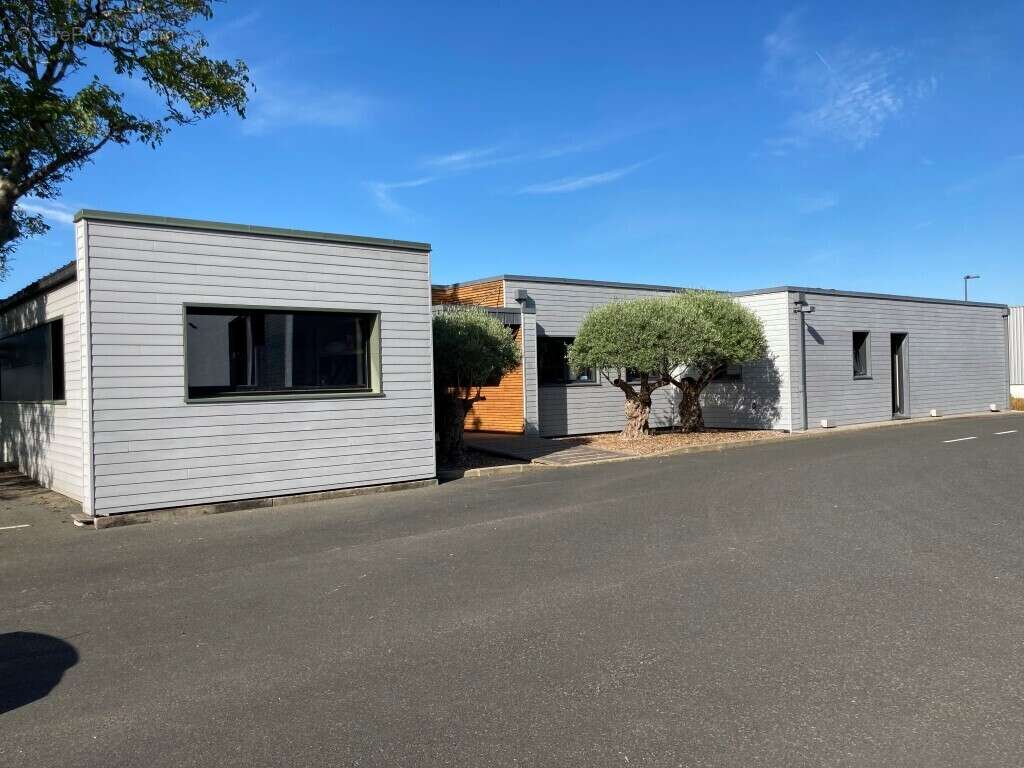 Commerce à PONT-L&#039;ABBE