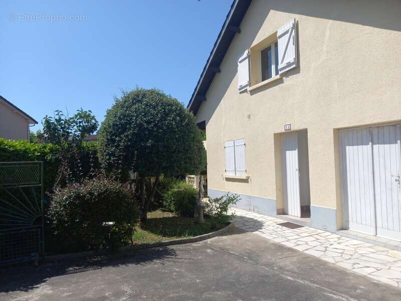 Maison à VILLEFRANCHE-DE-ROUERGUE