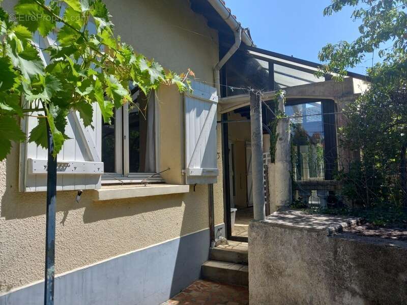 Maison à VILLEFRANCHE-DE-ROUERGUE