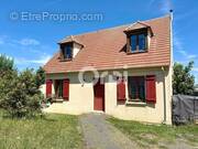 Maison à MONTGERAIN