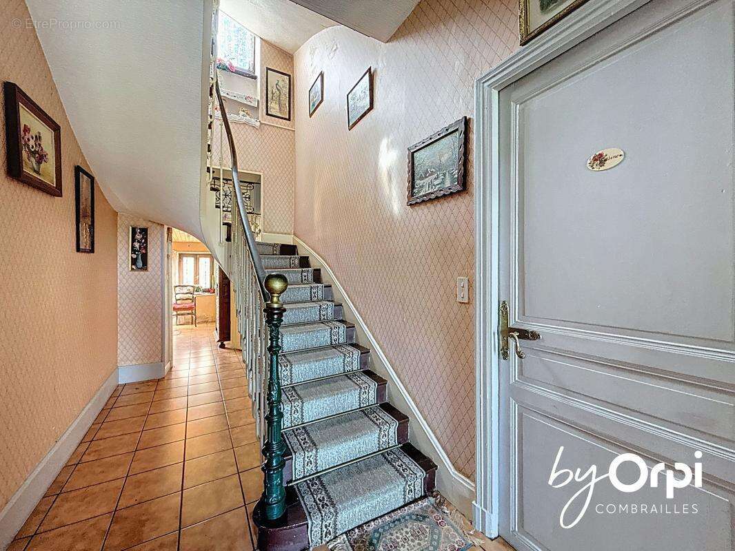 Maison à LAPEYROUSE