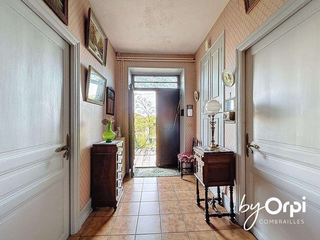 Maison à LAPEYROUSE