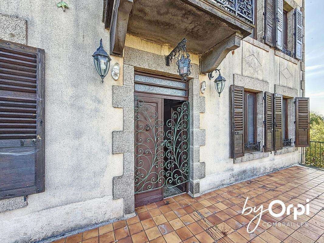 Maison à LAPEYROUSE