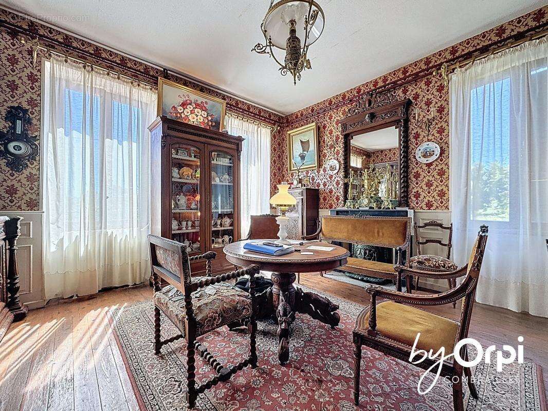 Maison à LAPEYROUSE