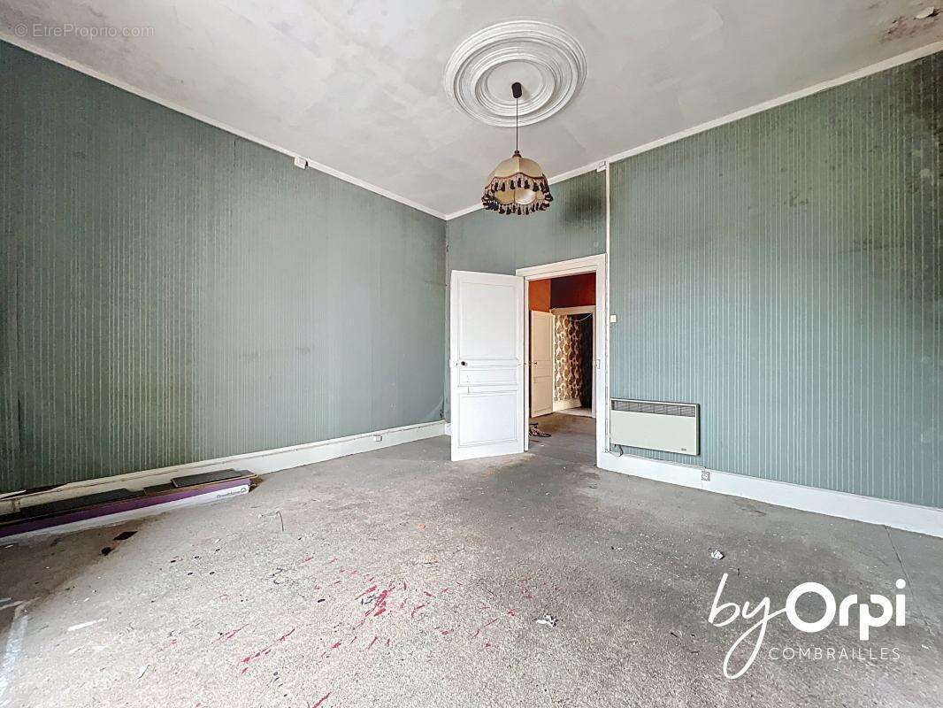 Commerce à SAINT-ELOY-LES-MINES