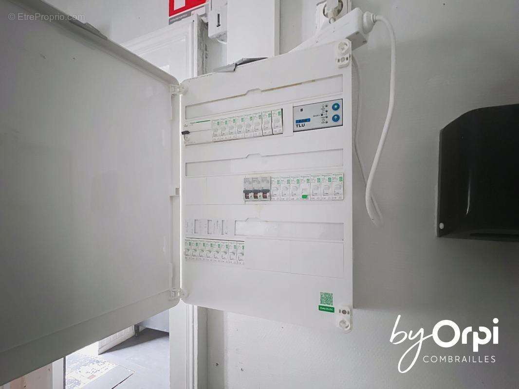 Commerce à SAINT-ELOY-LES-MINES