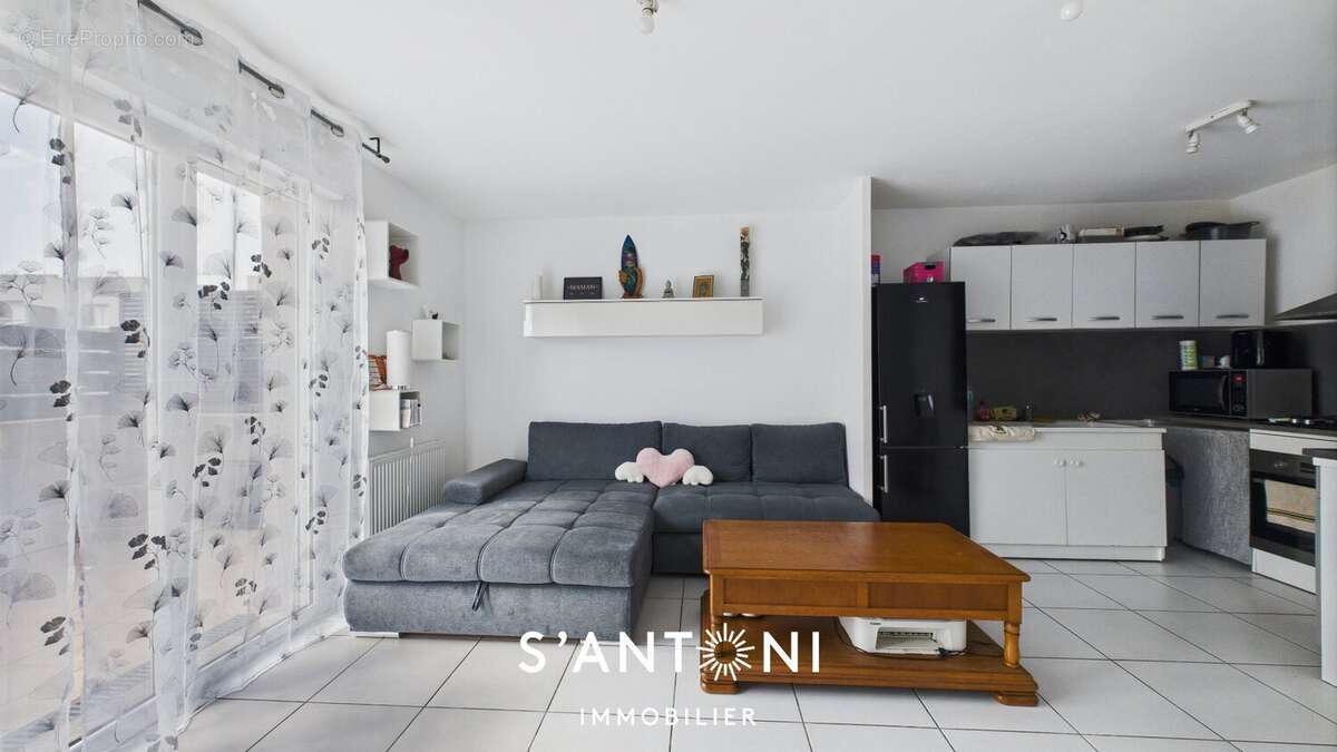 Appartement à VILLENEUVE-LES-BEZIERS