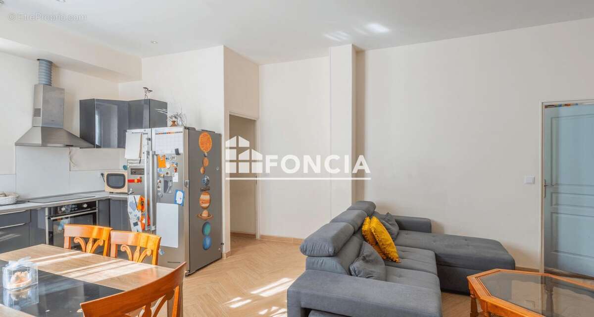 Appartement à SAINT-DENIS