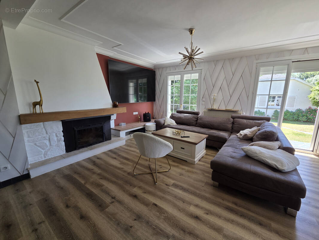 Maison à SAINT-LEONARD