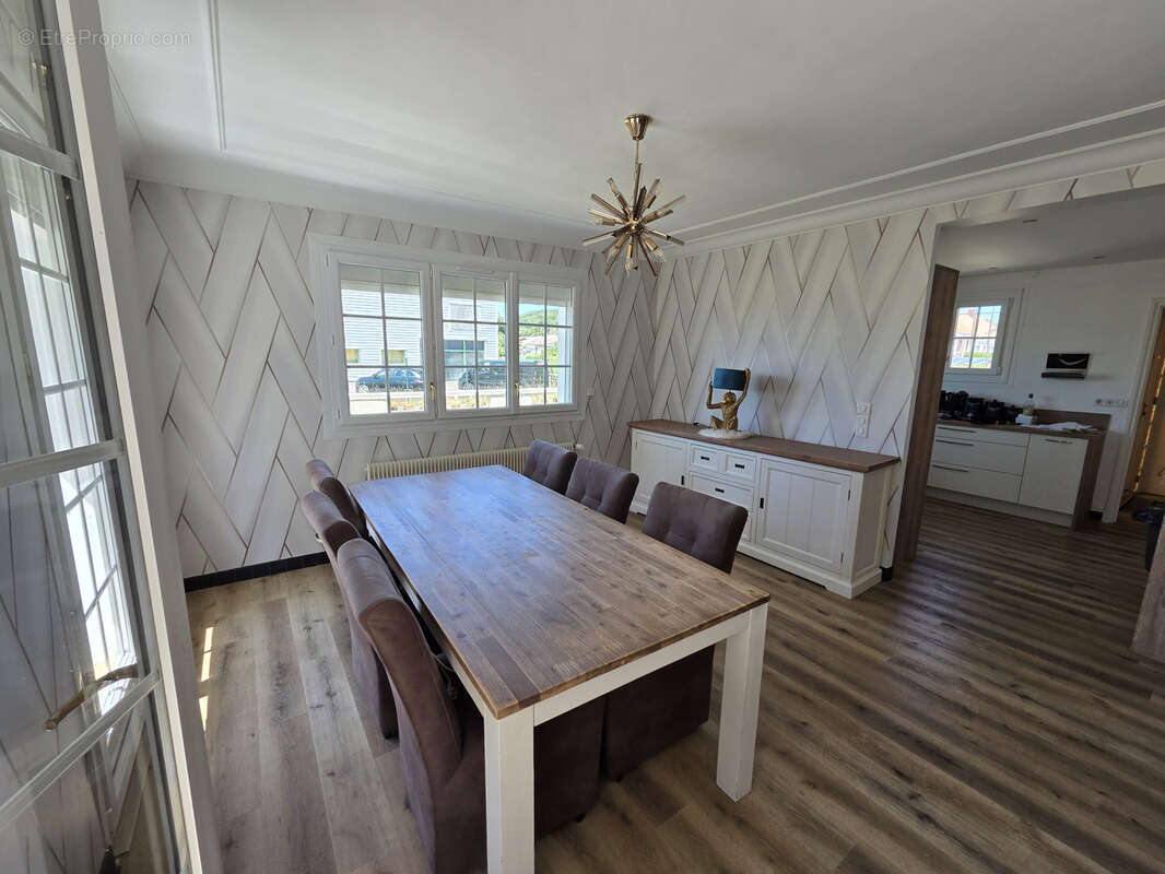 Maison à SAINT-LEONARD