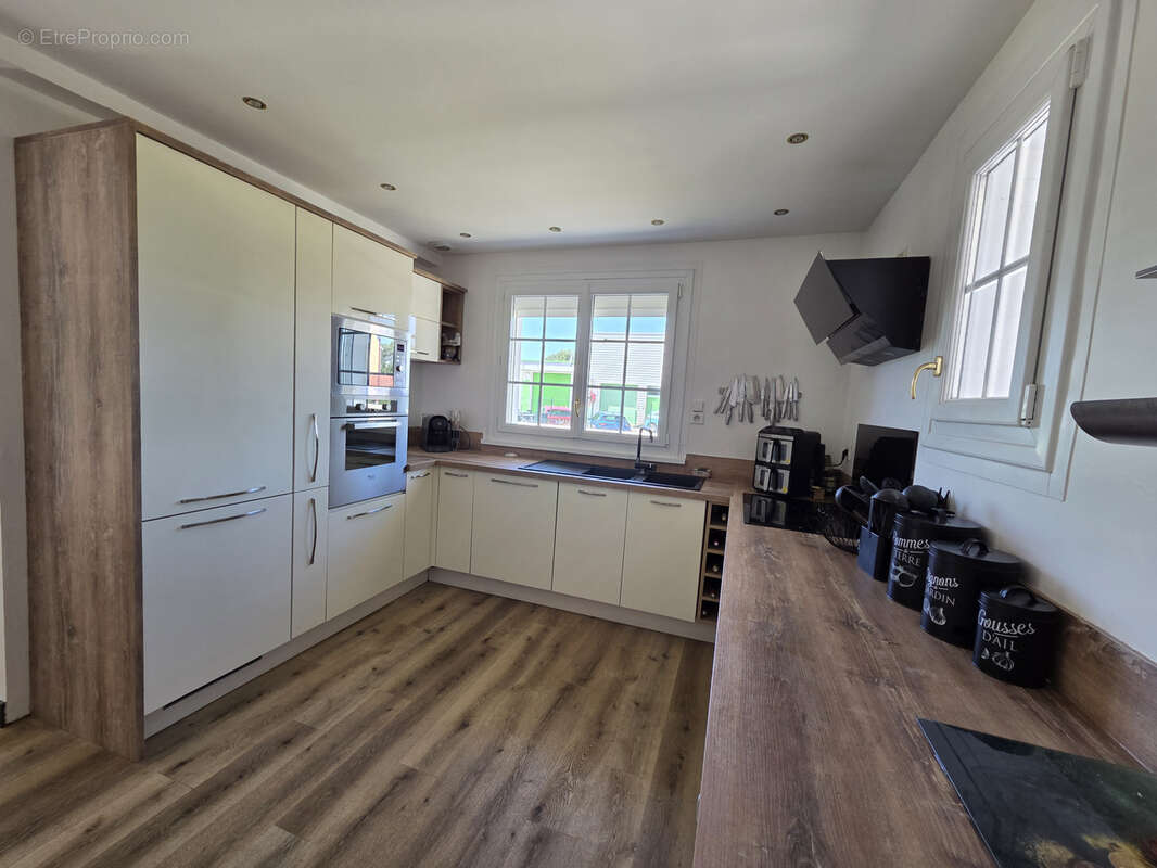 Maison à SAINT-LEONARD