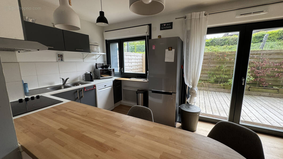 Appartement à SAINT-MARTIN-BOULOGNE