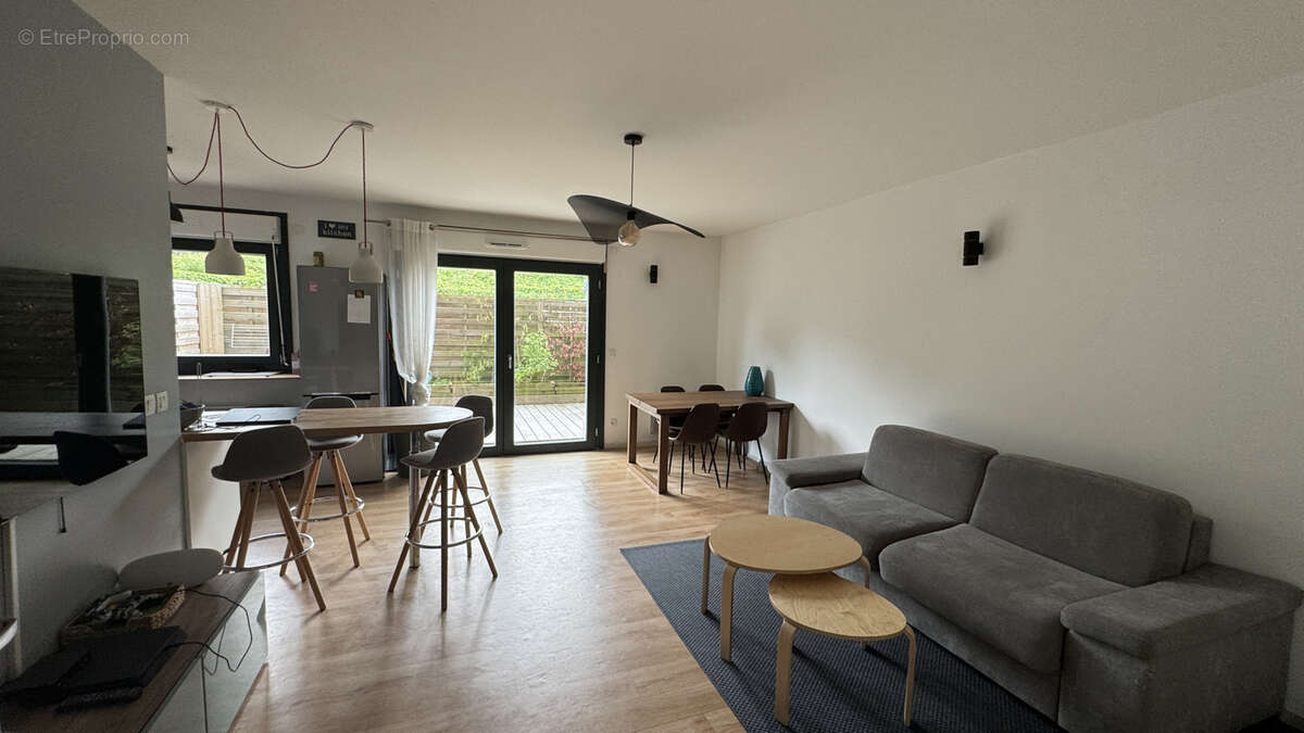 Appartement à SAINT-MARTIN-BOULOGNE