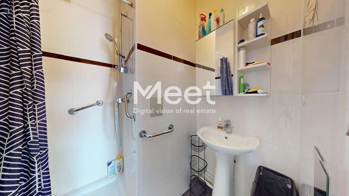 Appartement à SURESNES