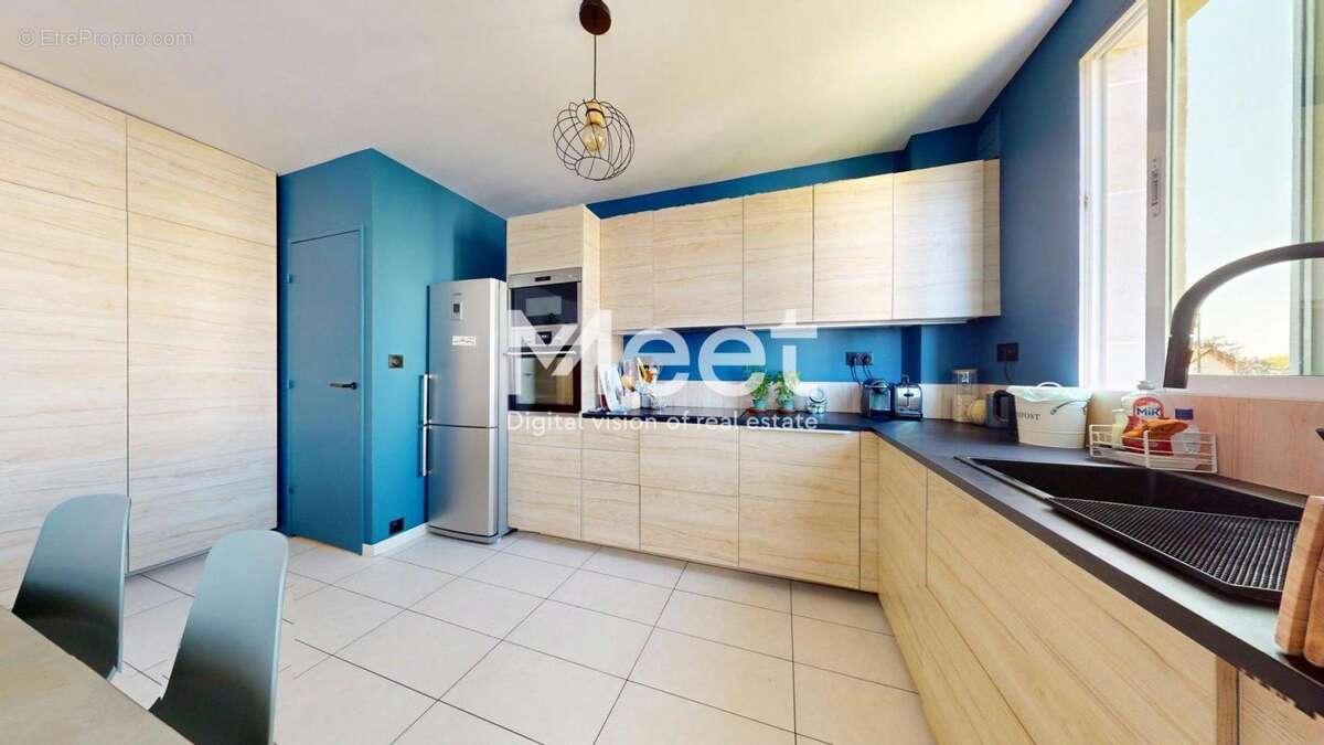 Appartement à SURESNES
