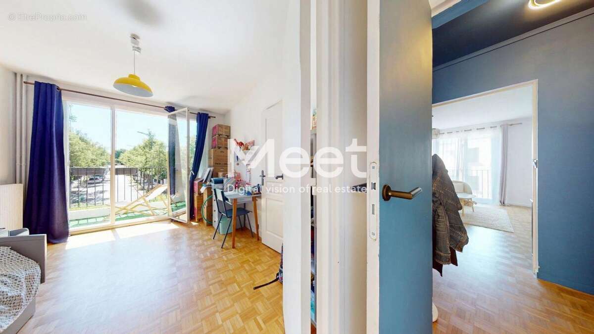 Appartement à SURESNES