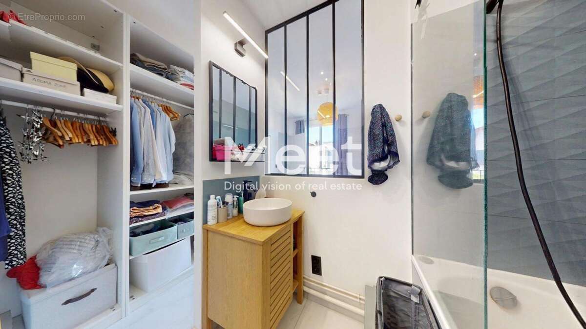 Appartement à SURESNES