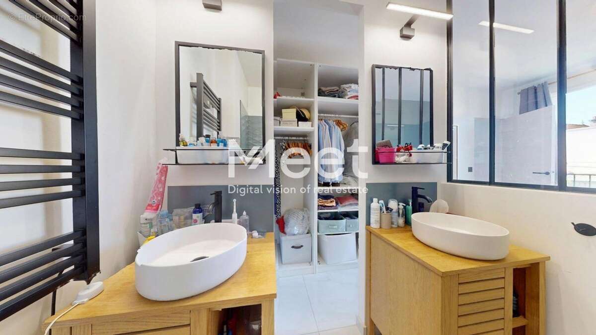 Appartement à SURESNES