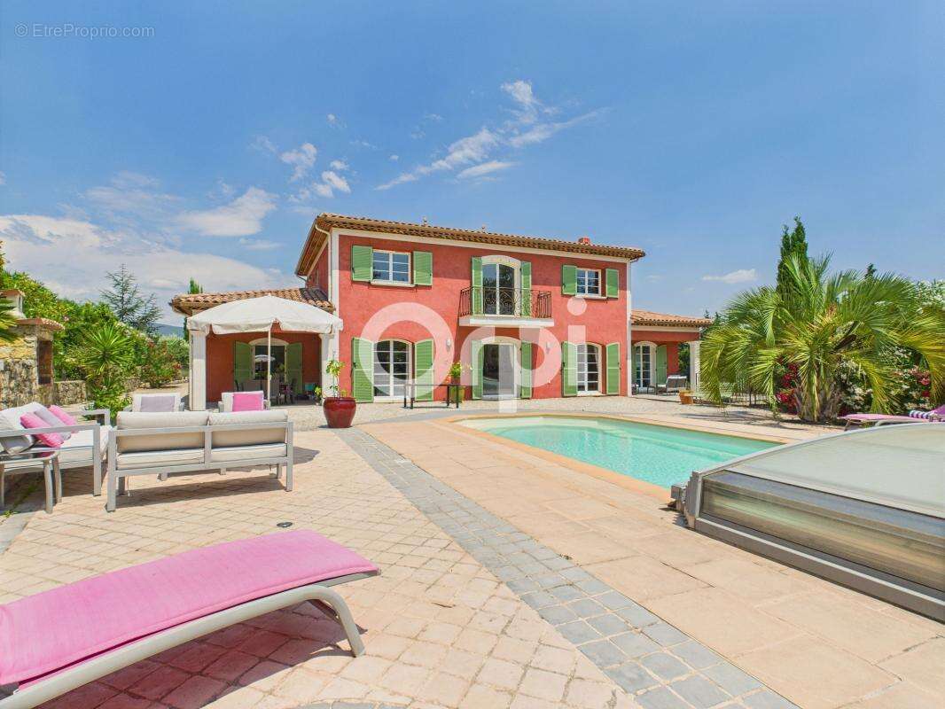 Maison à MONTAUROUX