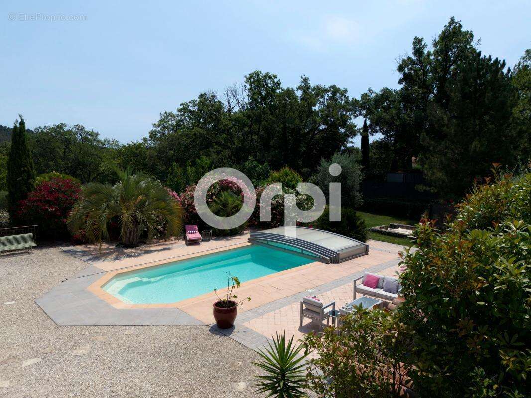 Maison à MONTAUROUX