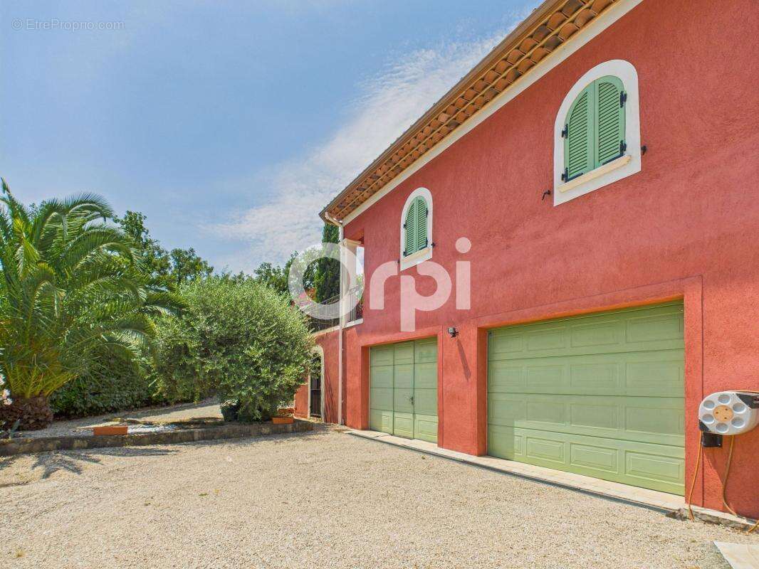 Maison à MONTAUROUX