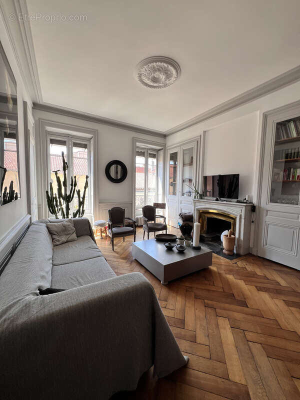 Appartement à LYON-1E