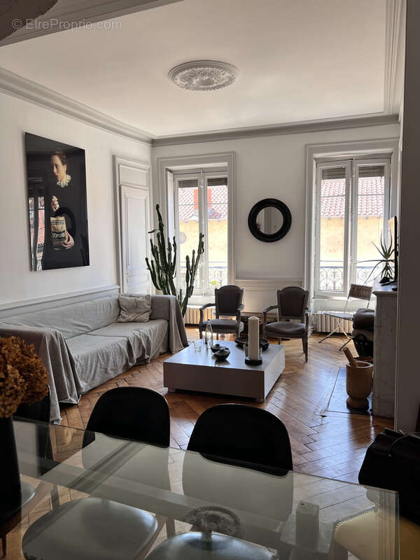 Appartement à LYON-1E