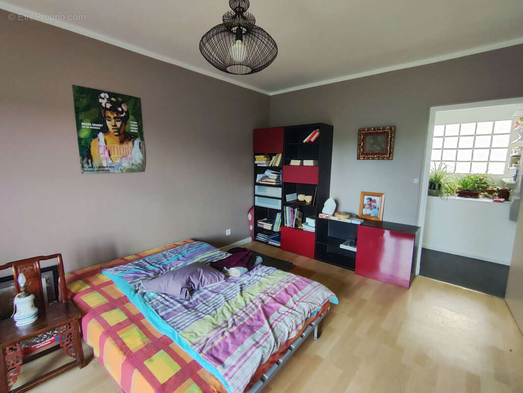 Maison à ROGNY-LES-SEPT-ECLUSES