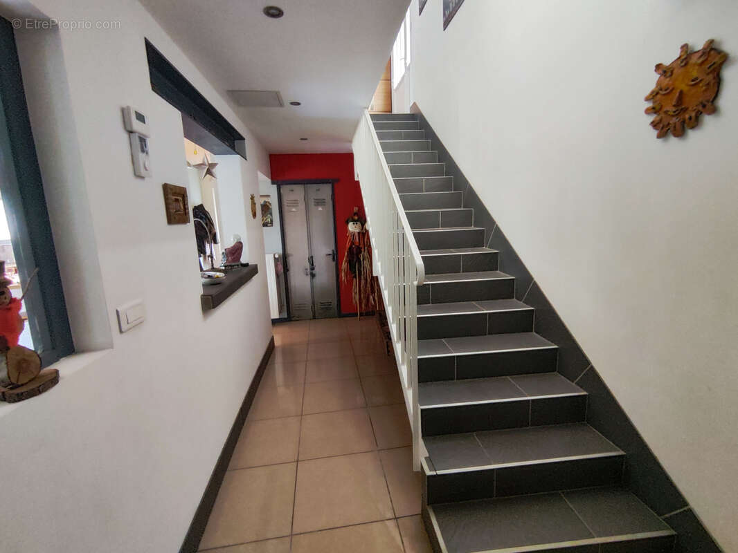 Maison à ROGNY-LES-SEPT-ECLUSES