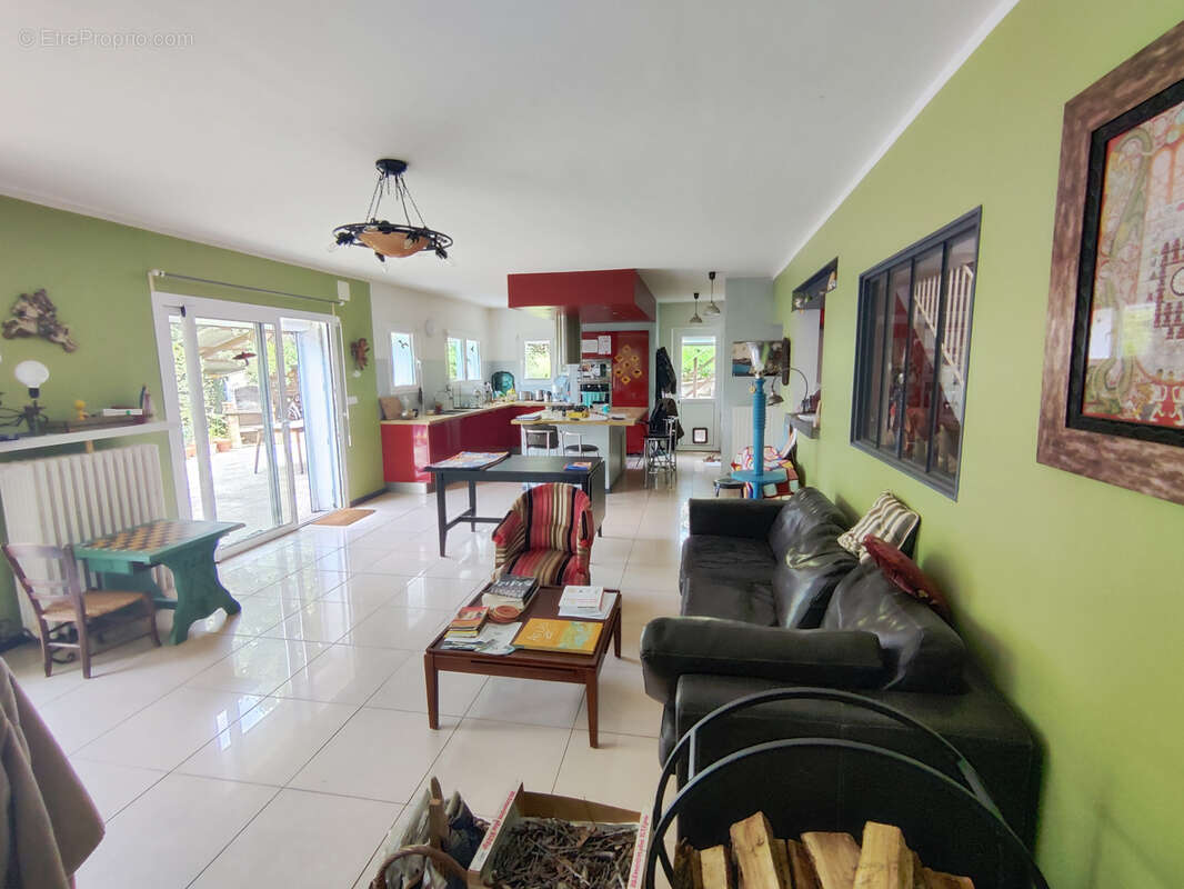 Maison à ROGNY-LES-SEPT-ECLUSES