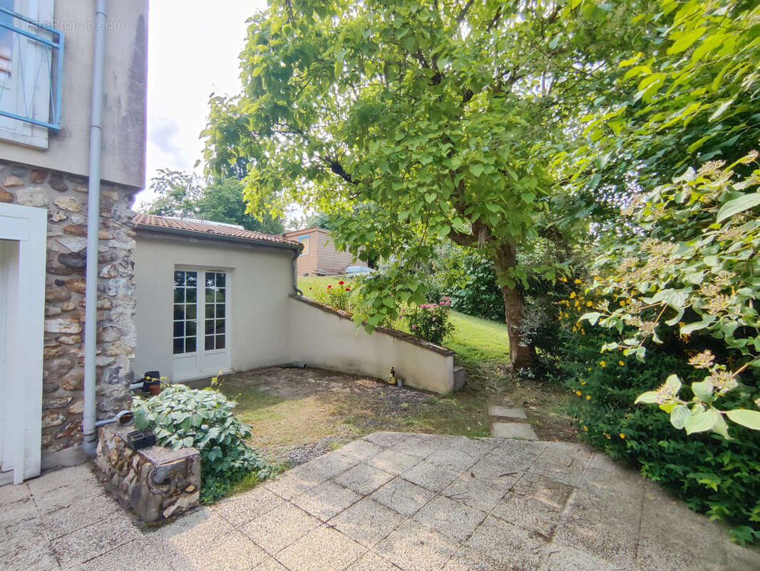 Maison à ROGNY-LES-SEPT-ECLUSES