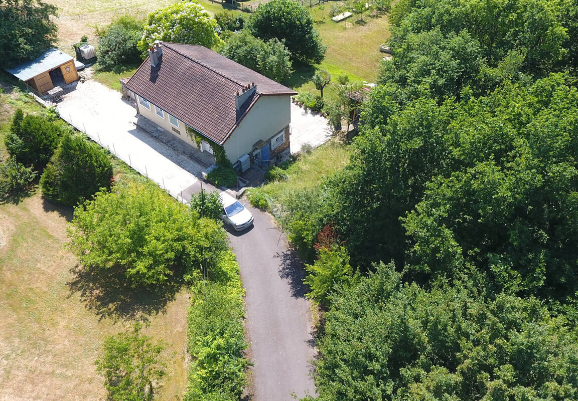 Maison à ROGNY-LES-SEPT-ECLUSES
