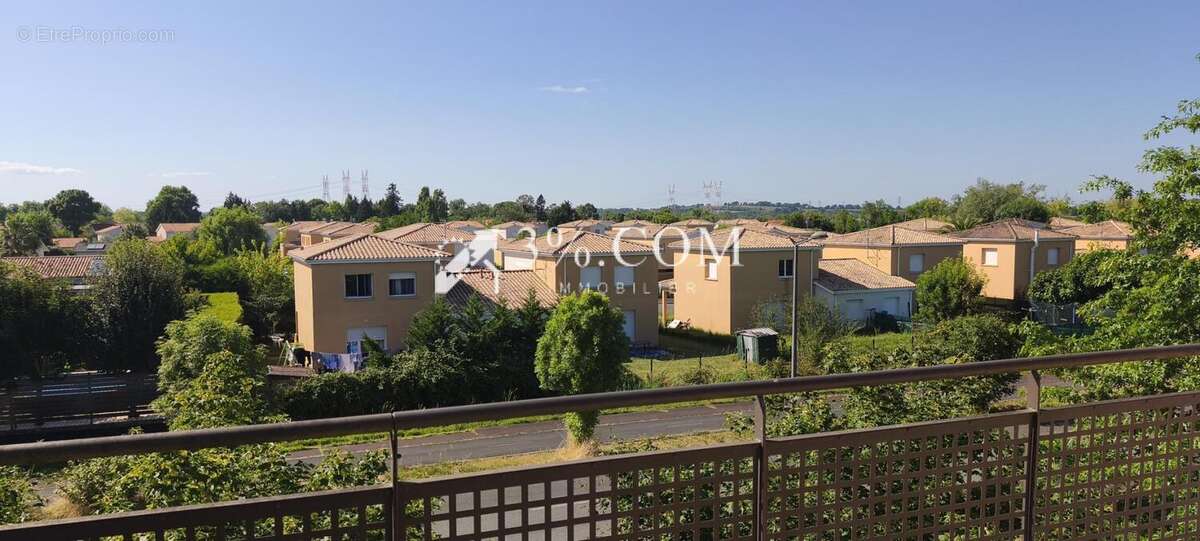 Appartement à AMBES
