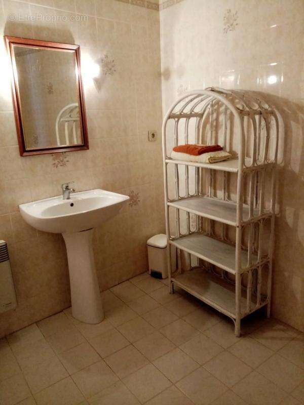 Maison à SAINT-POMPONT