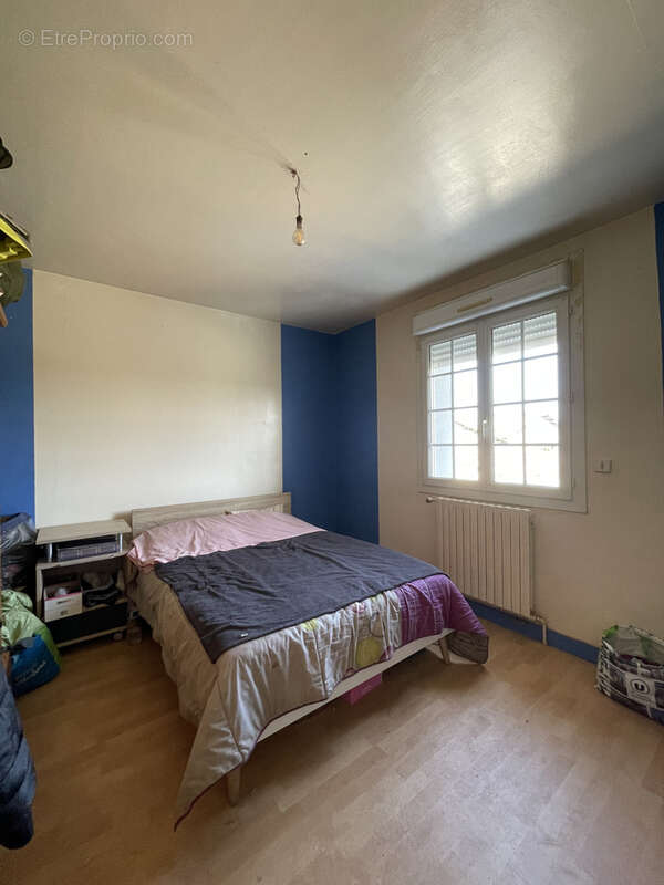 Maison à CHATILLON-SUR-COLMONT