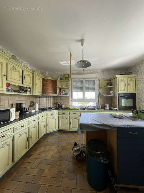 Maison à CHATILLON-SUR-COLMONT