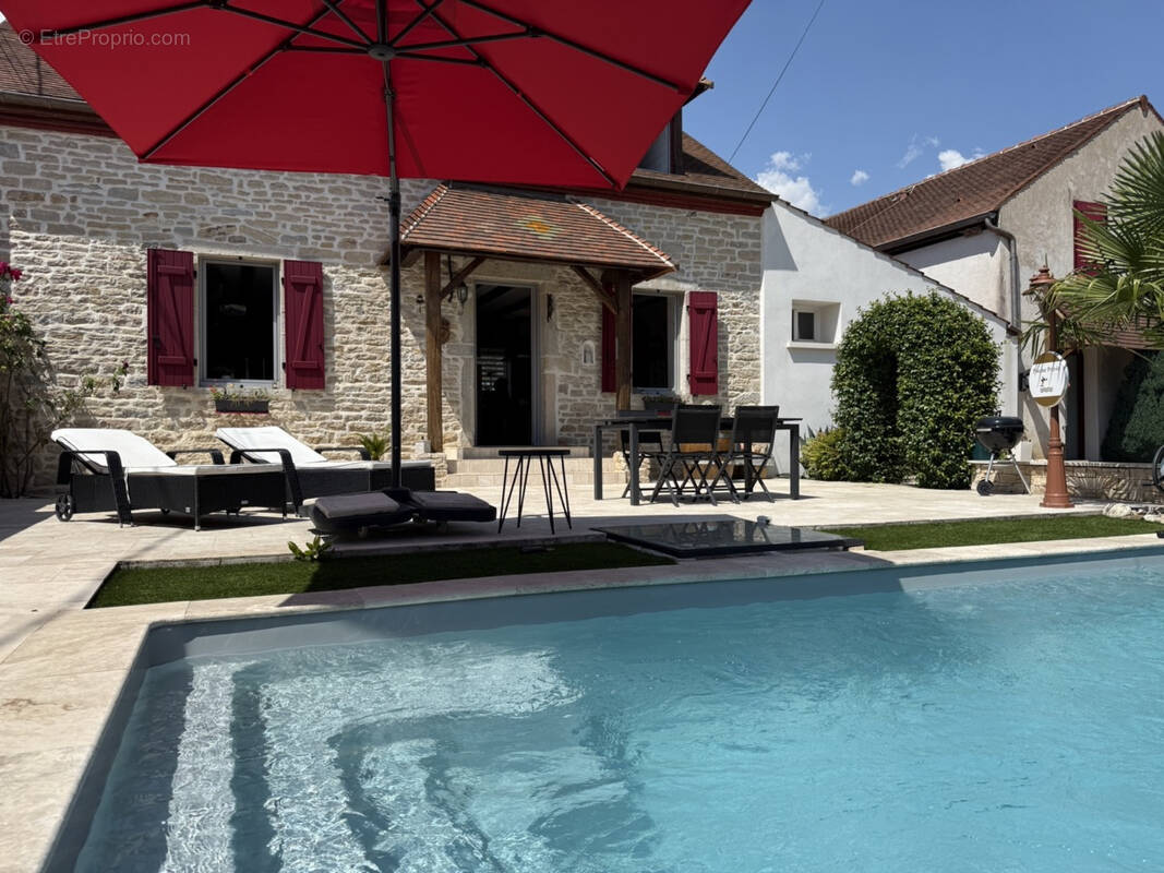 Maison à LONGECOURT-EN-PLAINE