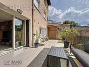 Appartement à SAINT-GENIS-LAVAL