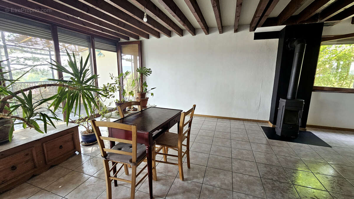 Maison à PONTARLIER