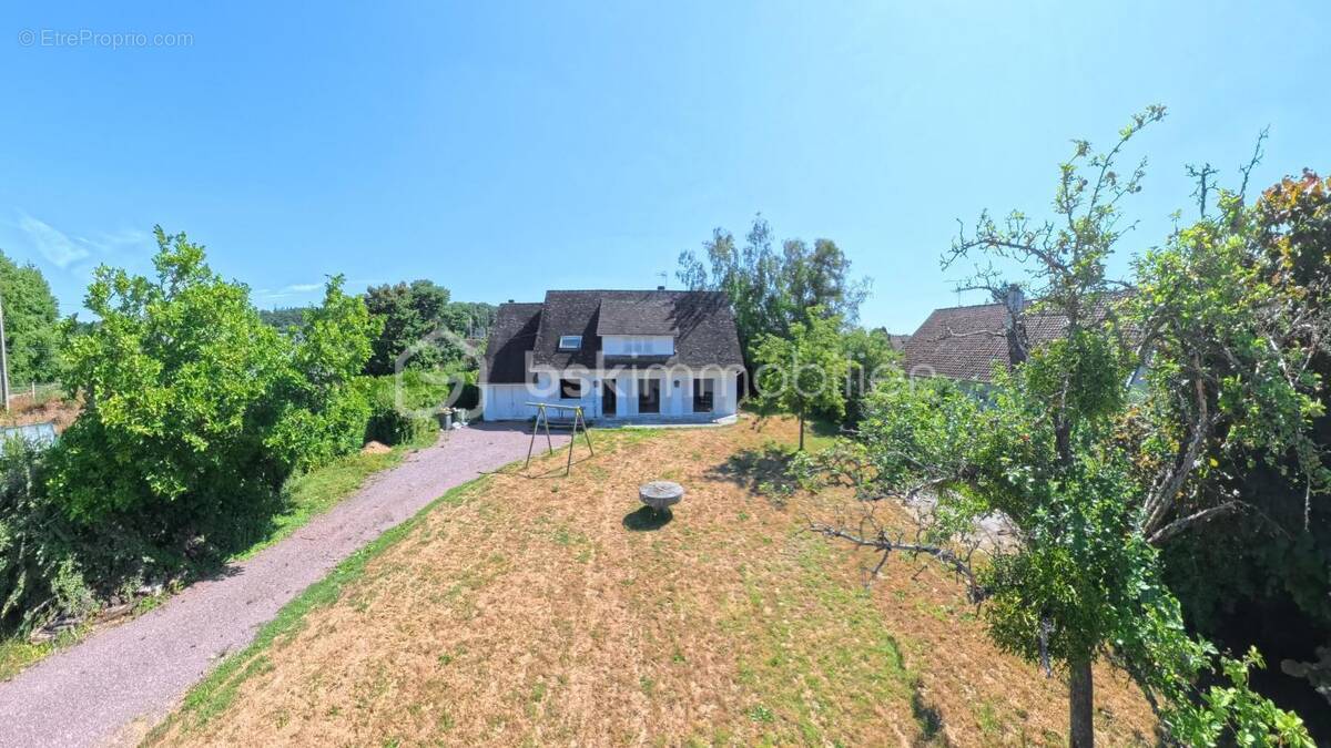 Maison à BEAUMONT-LE-ROGER